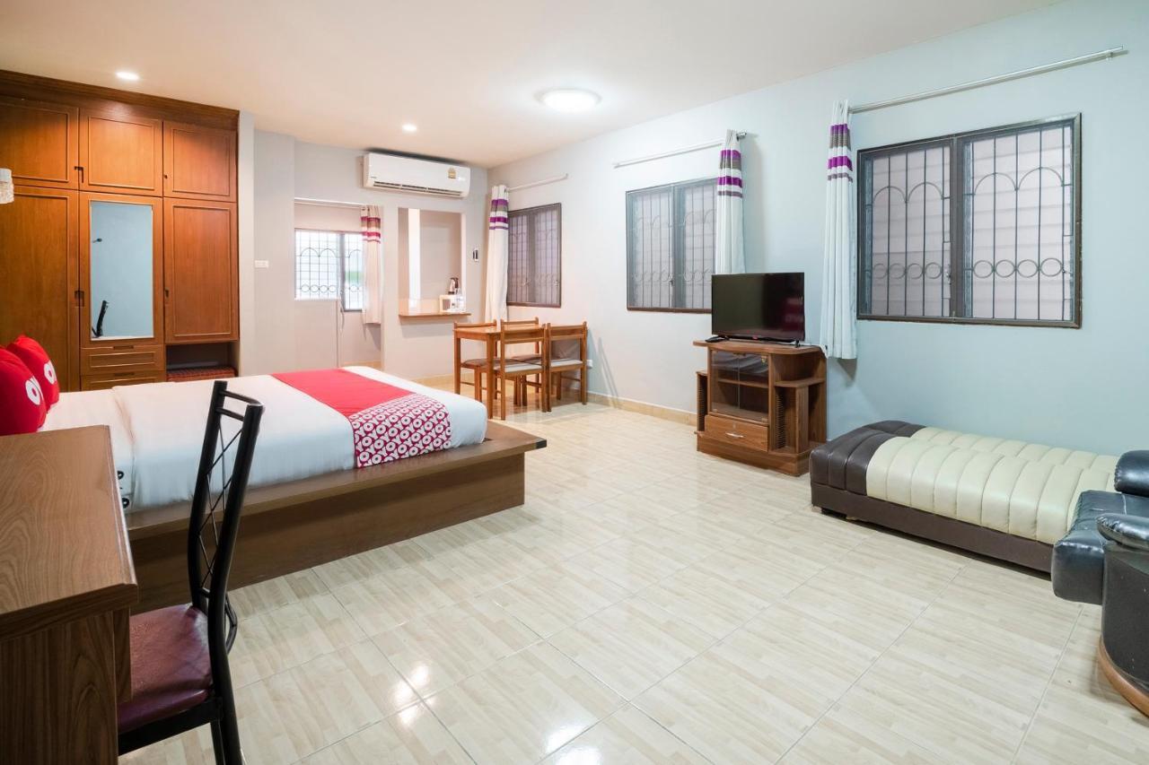 Oyo 663 Green Beach Room Pattaya Exterior photo