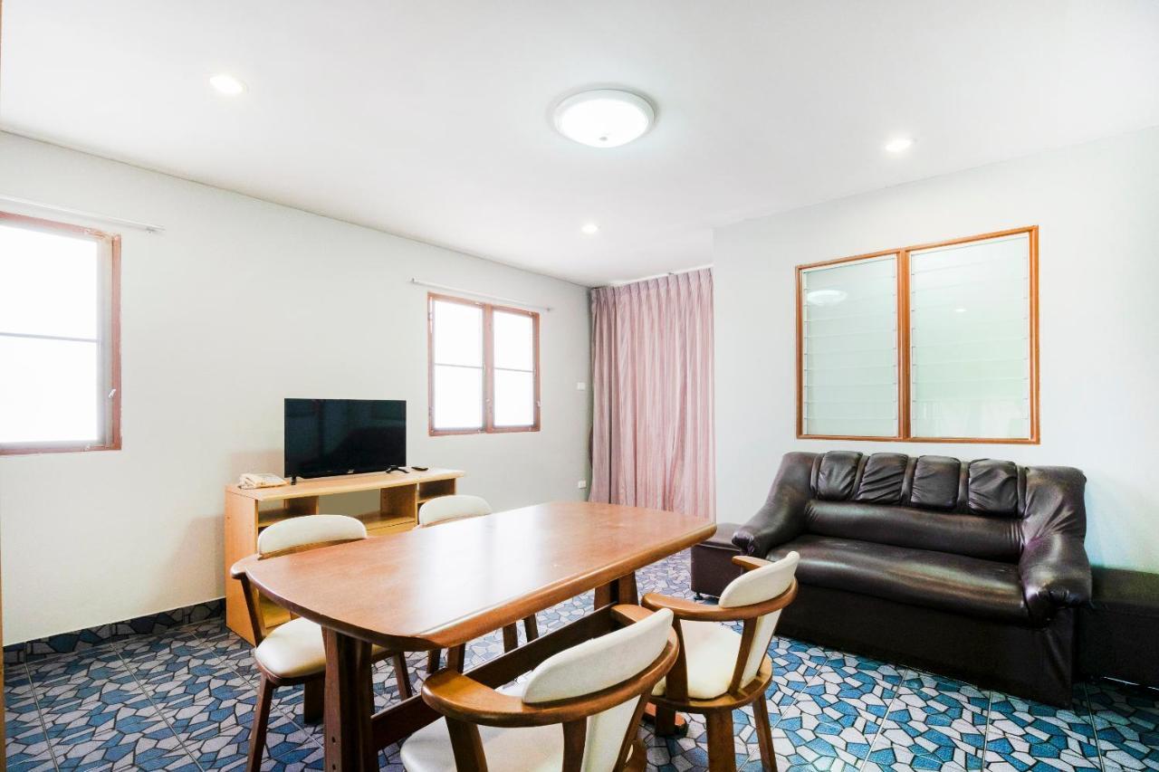 Oyo 663 Green Beach Room Pattaya Exterior photo