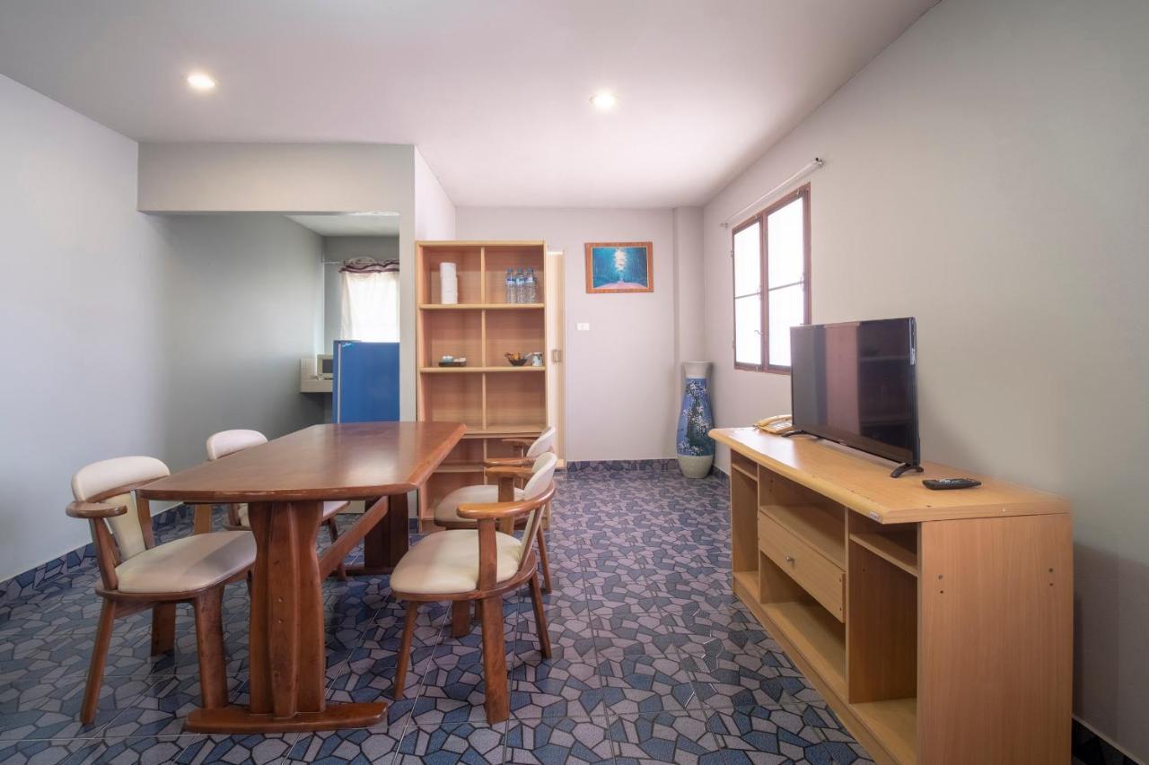 Oyo 663 Green Beach Room Pattaya Exterior photo